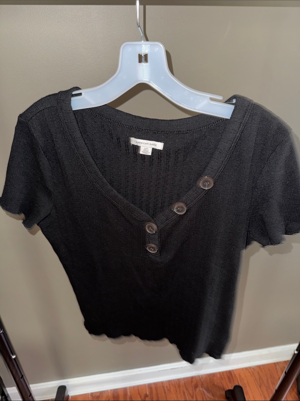 American Eagle Outfitters Black Short Sleeve V-Neck Button Accent Top